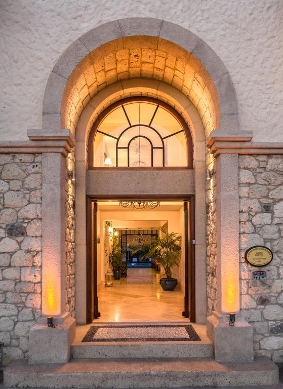 Luce Design Hotel - Special Category Alaçatı Extérieur photo